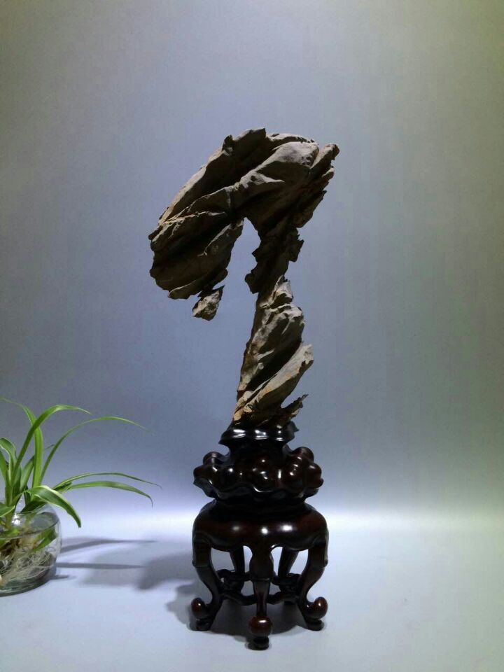 逸云